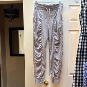 7/$20 
CRZ YOGA Joggers Lightweight Pants High Waist Track Pants Pockets medium